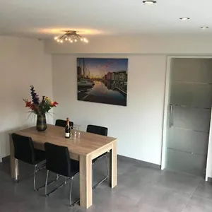 Ellens' Charming Place Center Ostende